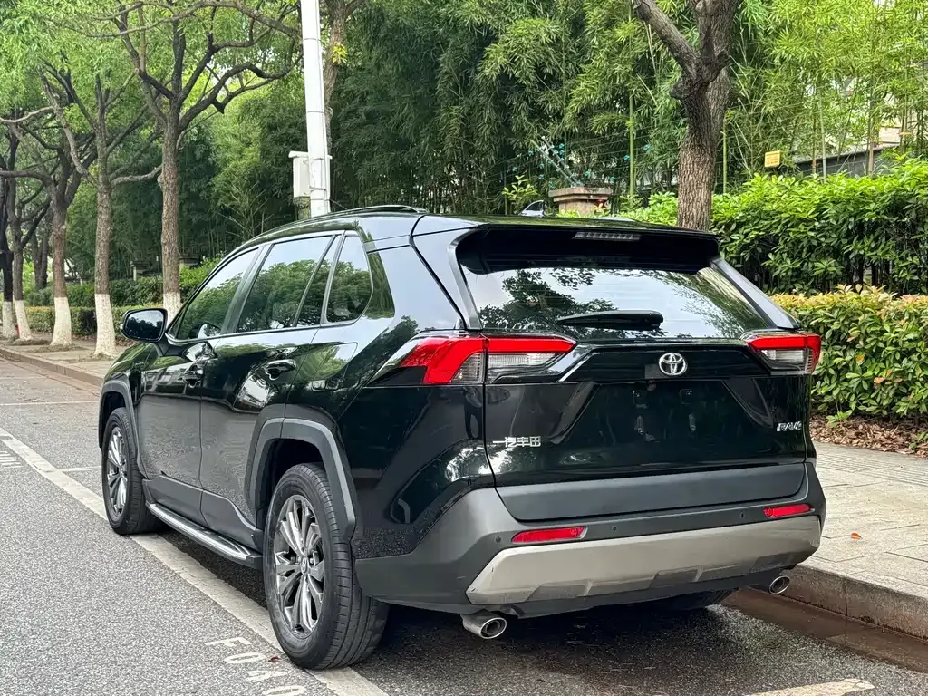 Toyota RAV4 2024 из CN, фото 8