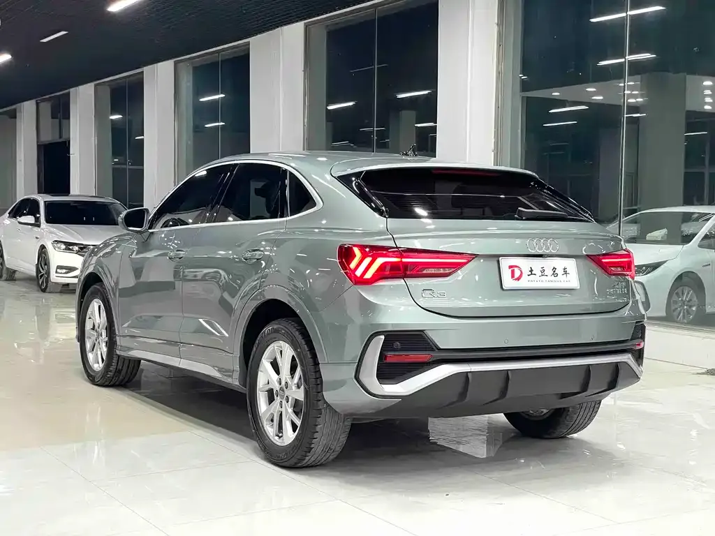 Audi Q3 Sportback 2021 из CN, фото 2