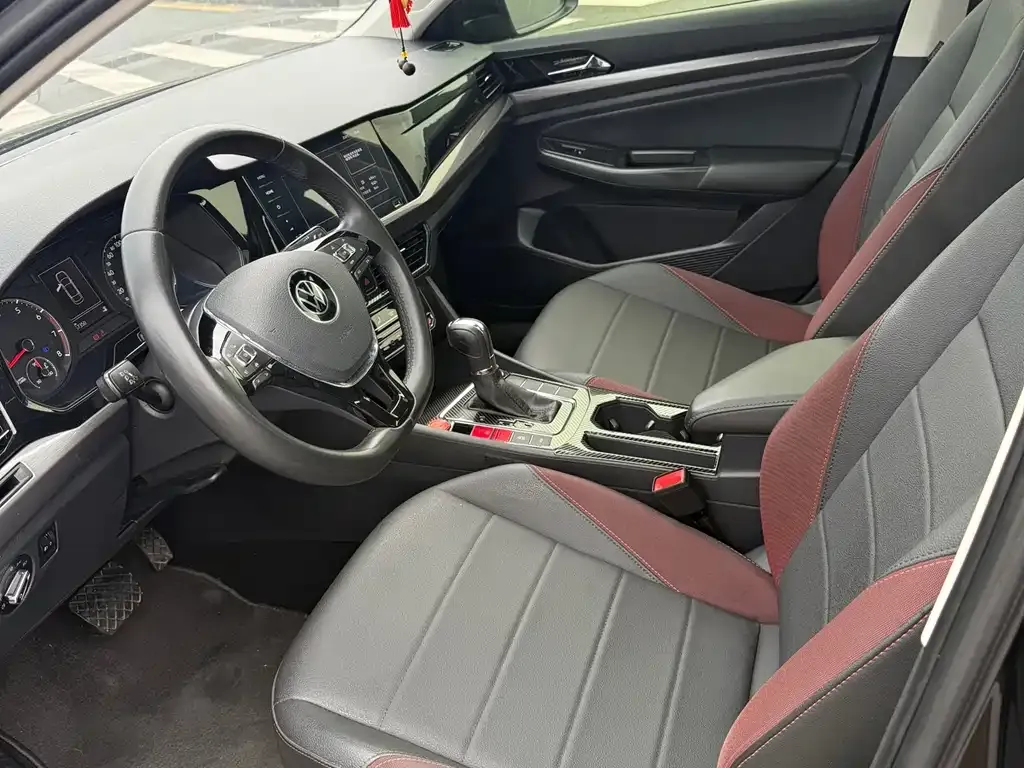Volkswagen Bora 2021 из CN, фото 3
