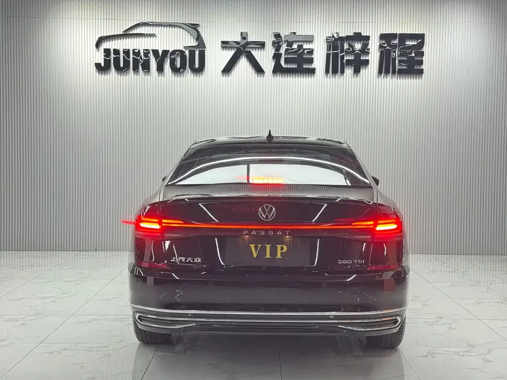 Volkswagen Passat — фото 5
