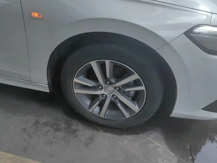 Honda Civic 2024 из CN, фото 3