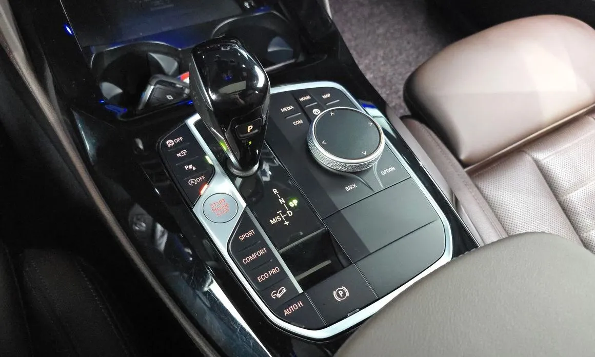 BMW X4 2024 из KR, фото 9