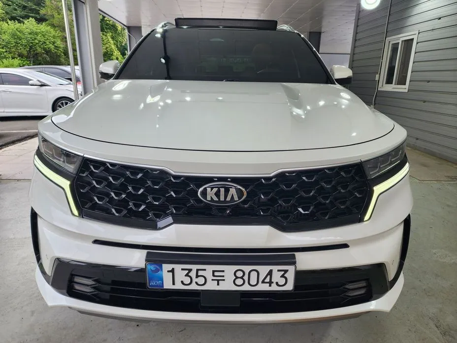 Kia Sorento — фото 7