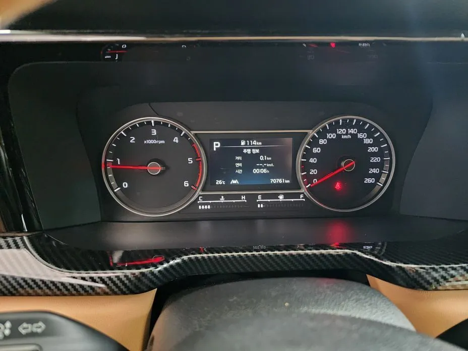 Kia Sorento — фото 8