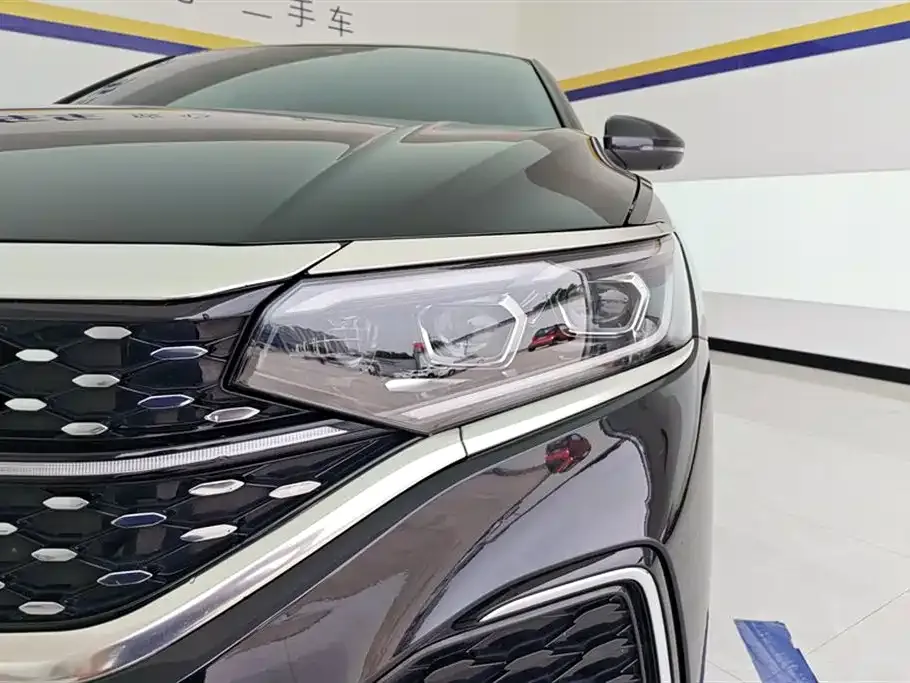 Volkswagen Passat — фото 2