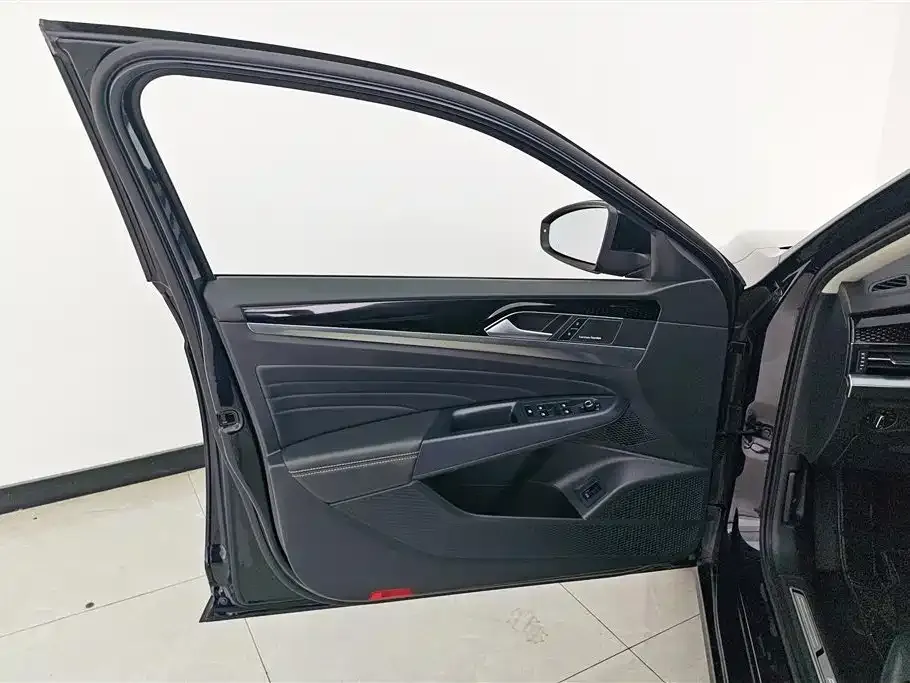 Volkswagen Passat — фото 5