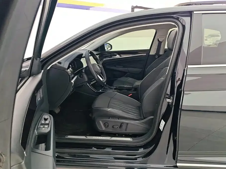 Volkswagen Passat — фото 8