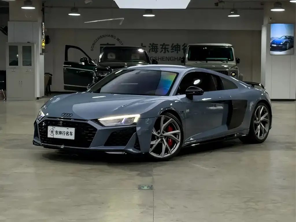 Audi R8