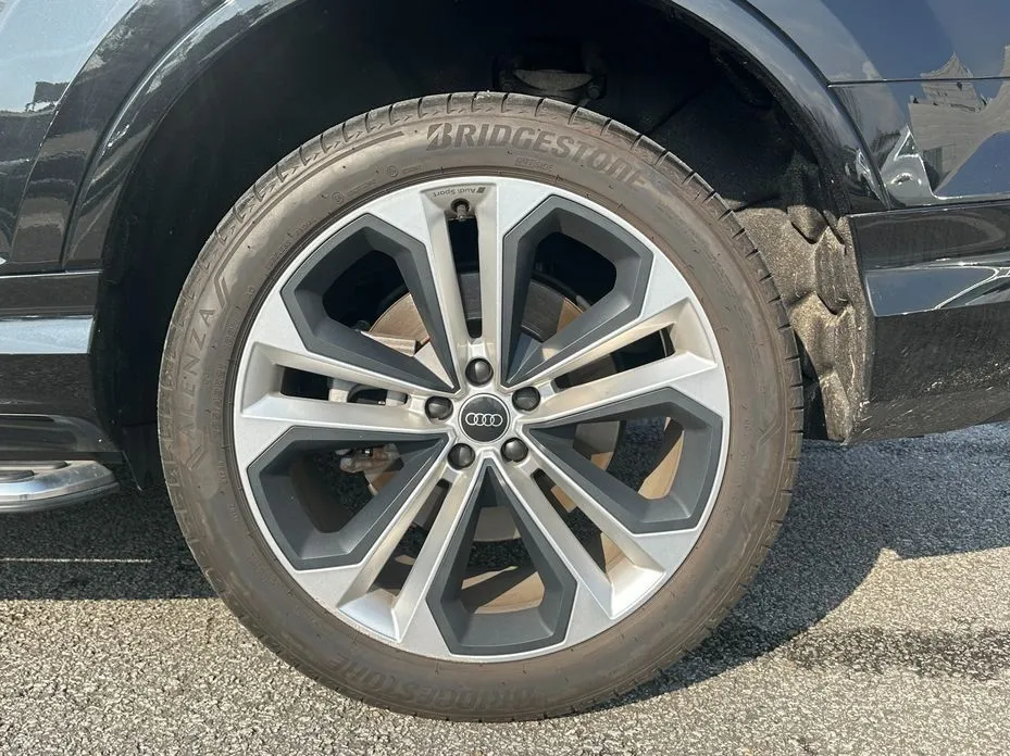 Audi Q7 2022 из KR, фото 8