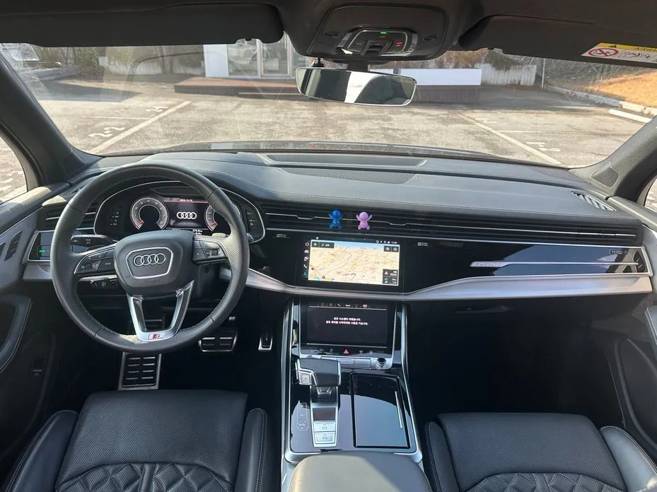 Audi Q7 2022 из KR, фото 6