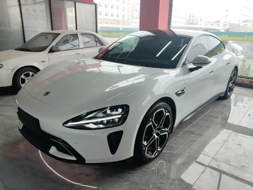 Xiaomi SU7 — фото 1