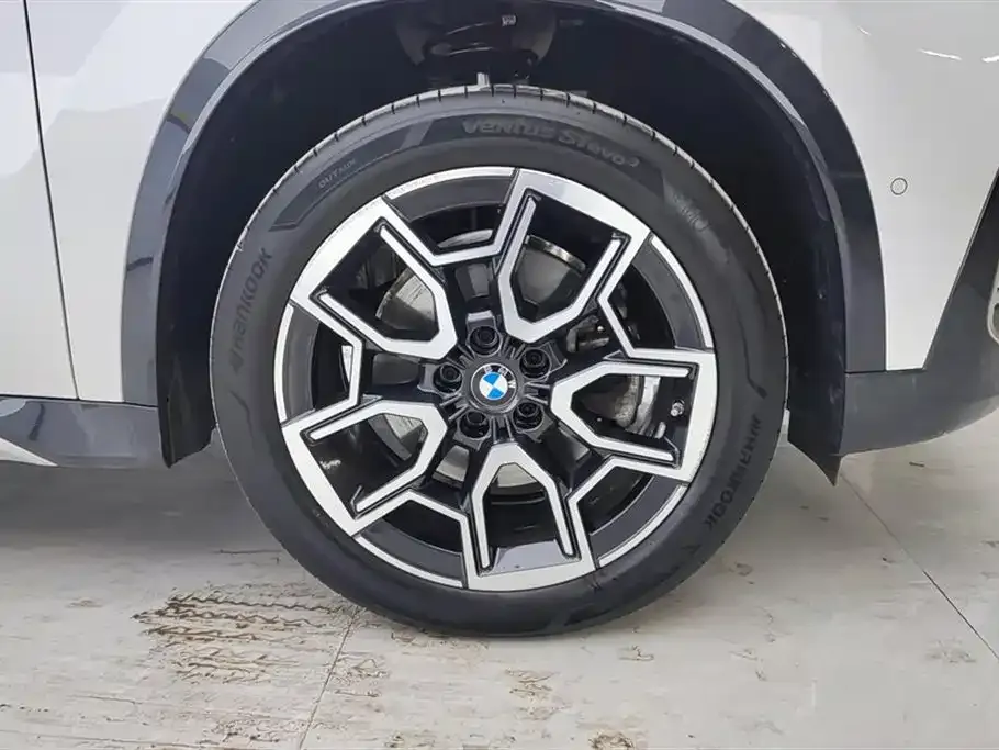 BMW X1 — фото 9