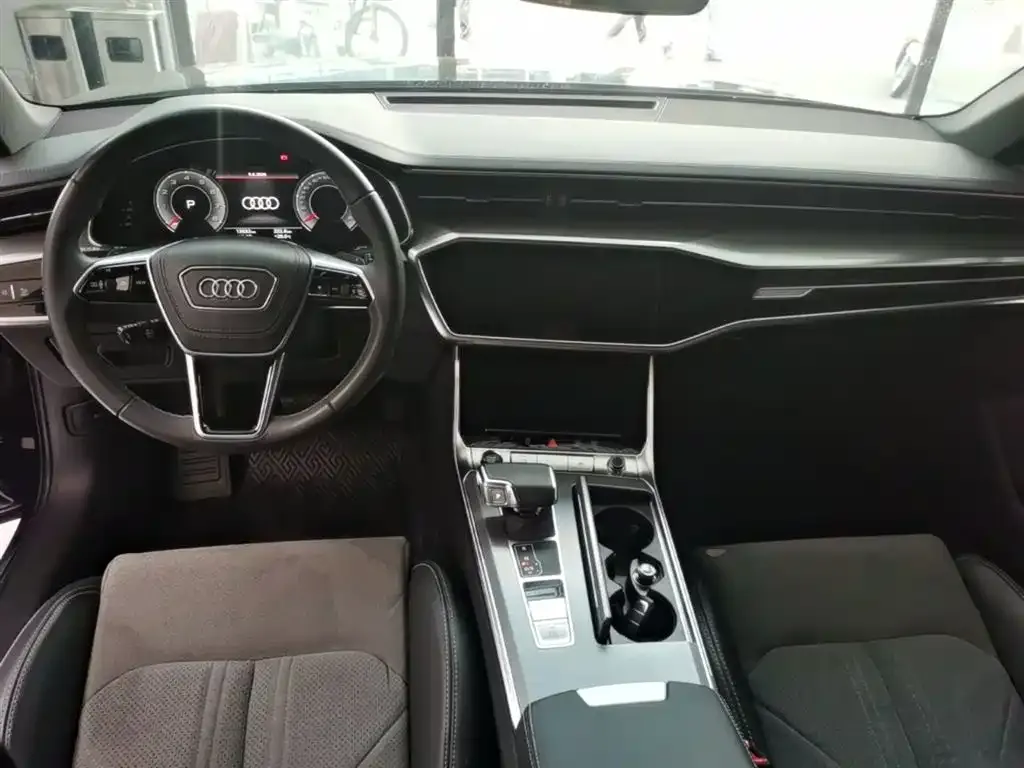 Audi A6L — фото 4