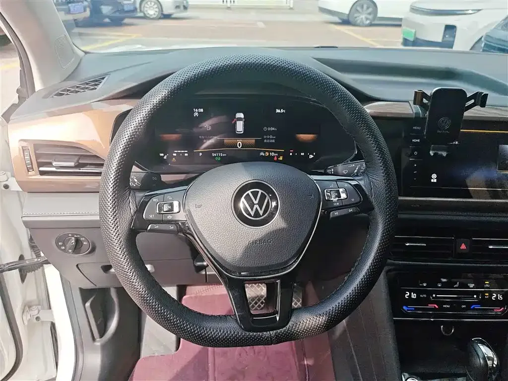 Volkswagen Tharu — фото 4