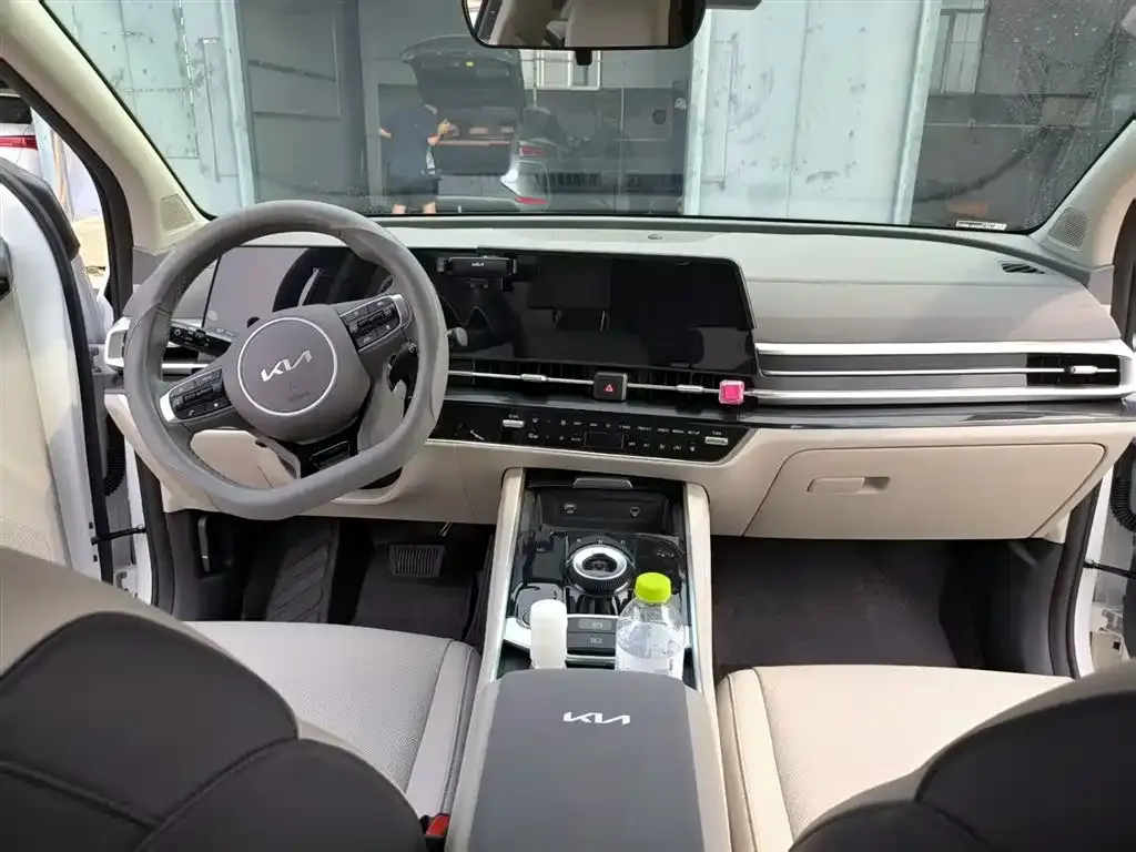 Kia Sportage — фото 6