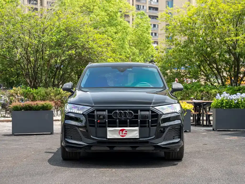 Audi SQ7 2025 из CN, фото 7