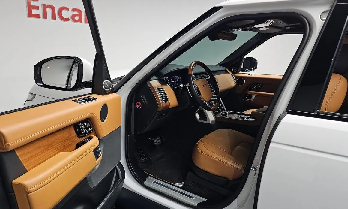 Land Rover Range Rover 2022 из KR, фото 2