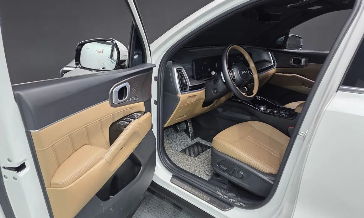 Kia Sorento — фото 8