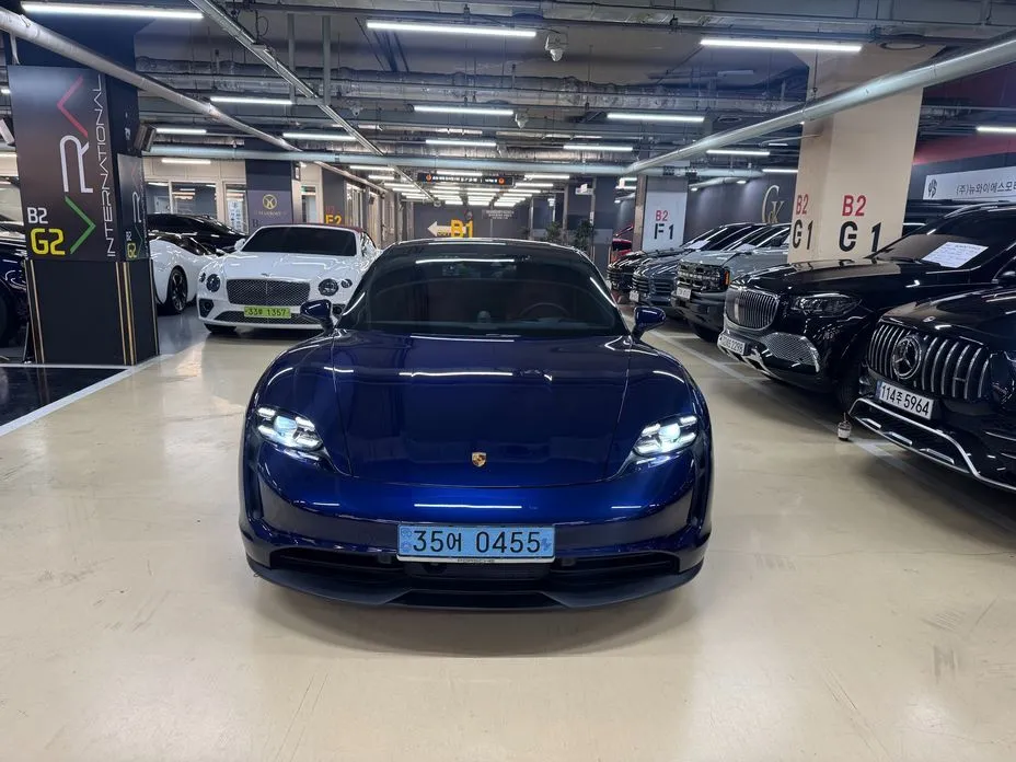 Porsche Taycan 2024 из KR, фото 8