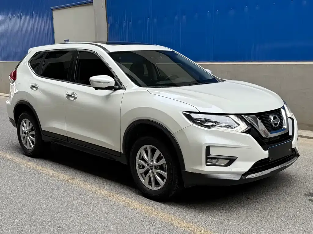 Nissan X-Trail — фото 6