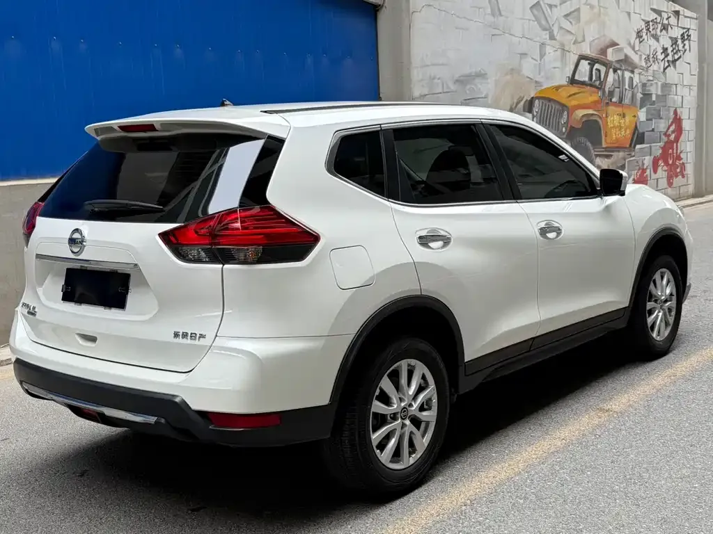 Nissan X-Trail — фото 4