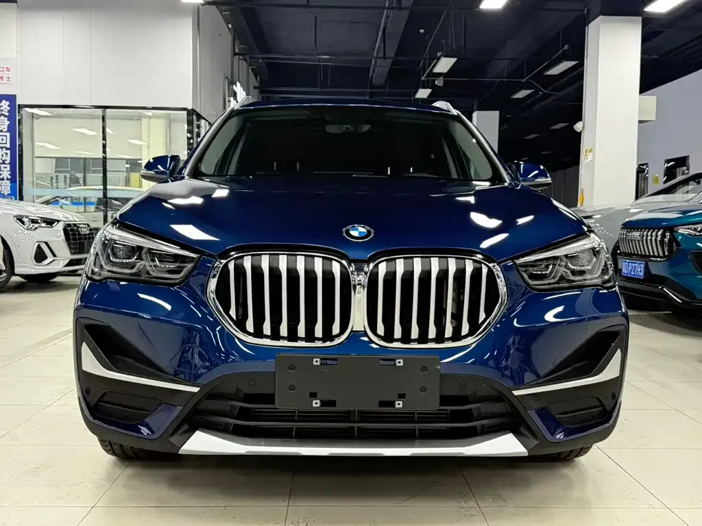BMW X1 — фото 7