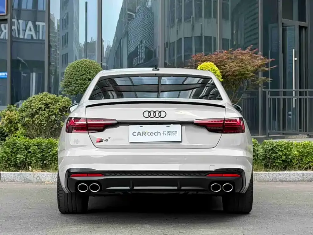 Audi S4 — фото 9