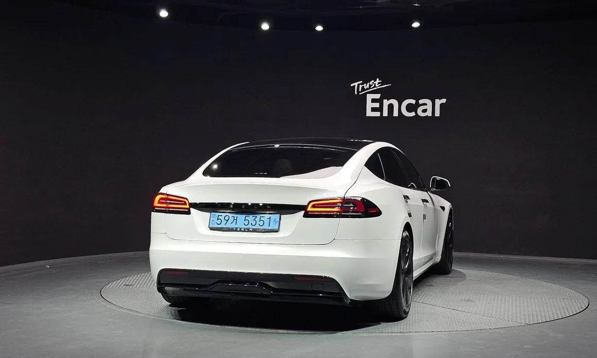 Tesla Model S 2023 из KR, фото 10