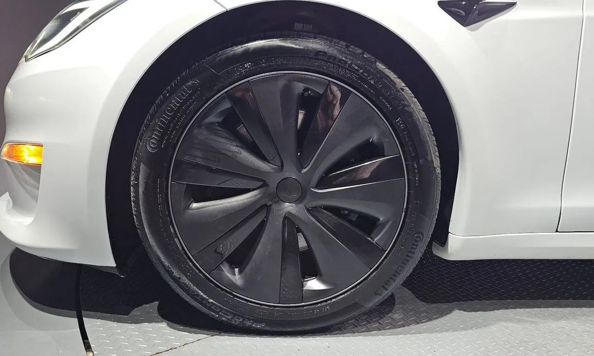 Tesla Model S 2023 из KR, фото 9