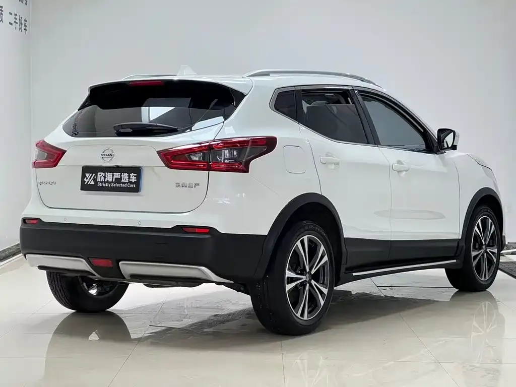 Nissan Qashqai — фото 6