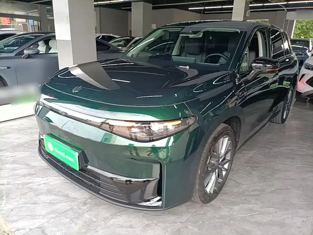 Leapmotor C10