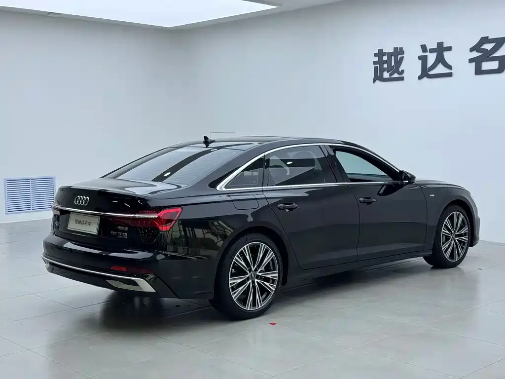 Audi A6L — фото 4