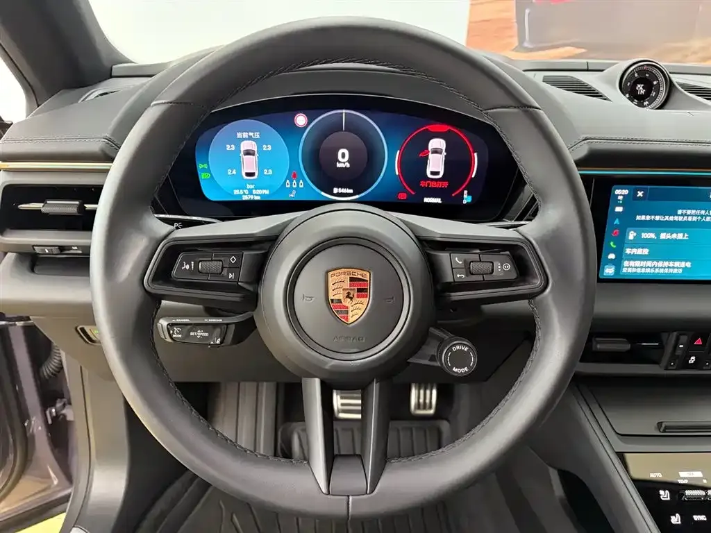 Porsche Macan EV — фото 5