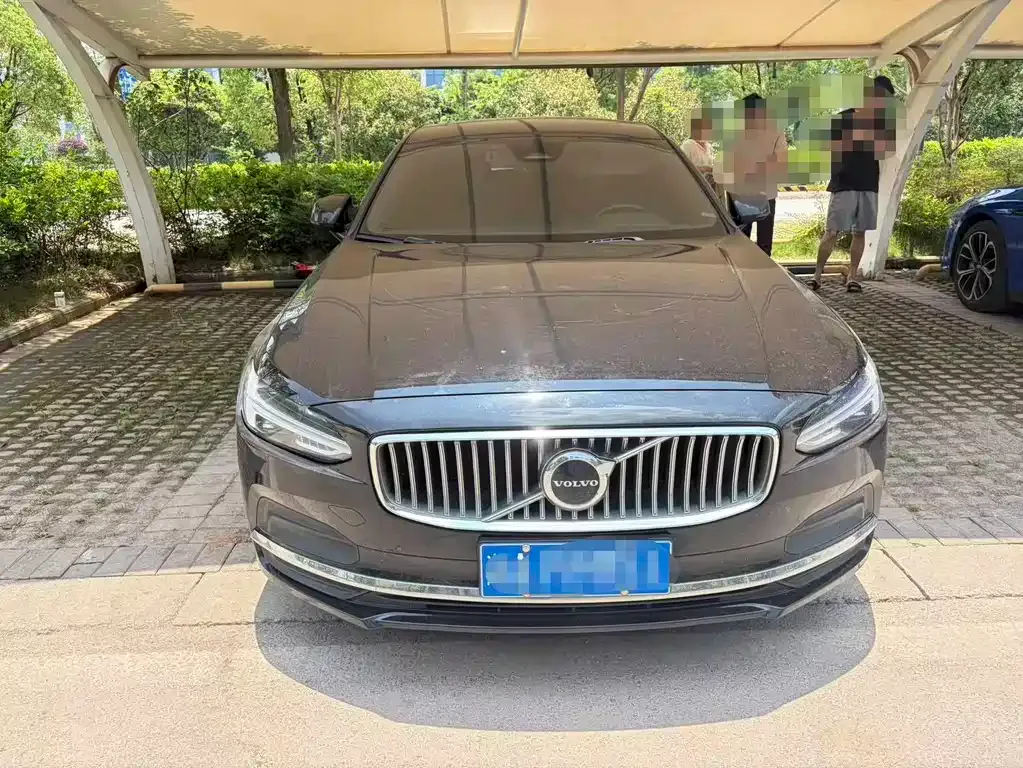 Volvo S90 2024 из CN, фото 4