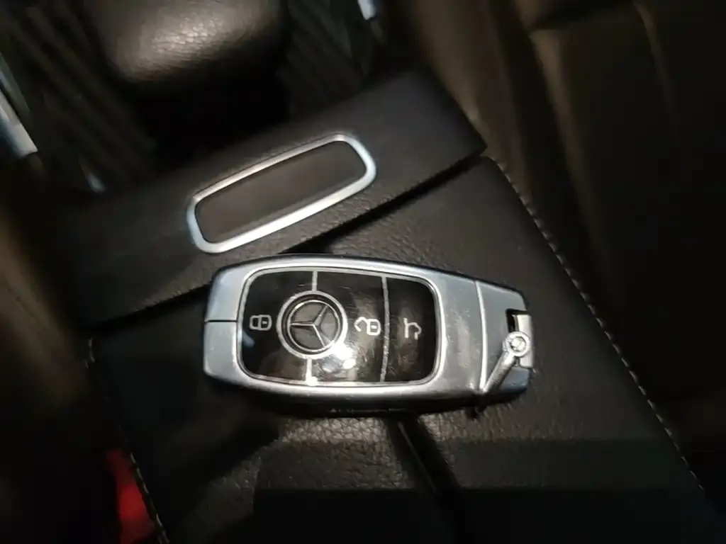 Mercedes-Benz GLB 2023 из CN, фото 3