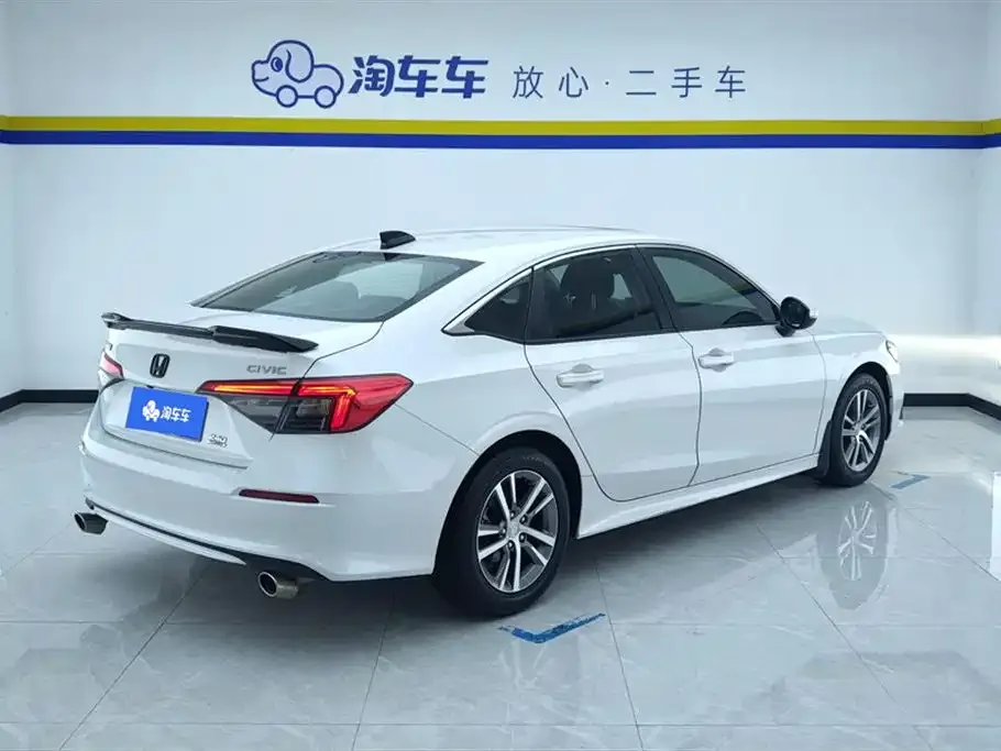 Honda Civic — фото 7