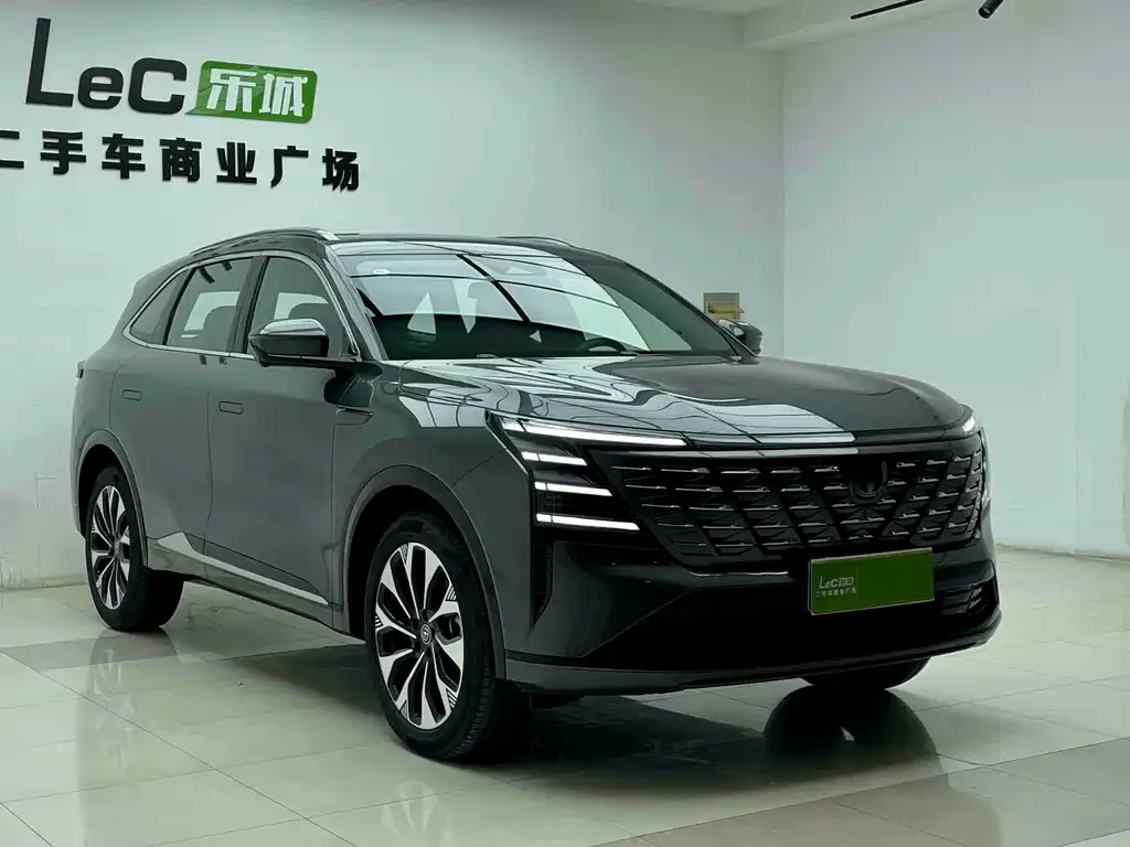 Changan CS75PLUS — фото 4