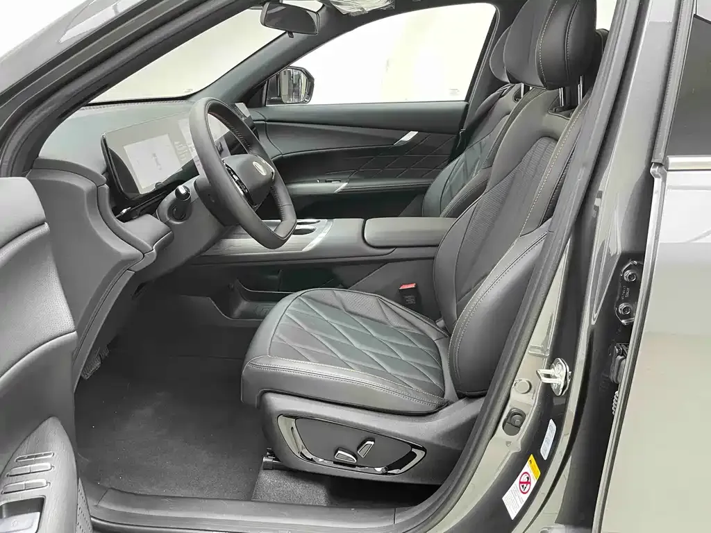 Changan CS75PLUS — фото 10