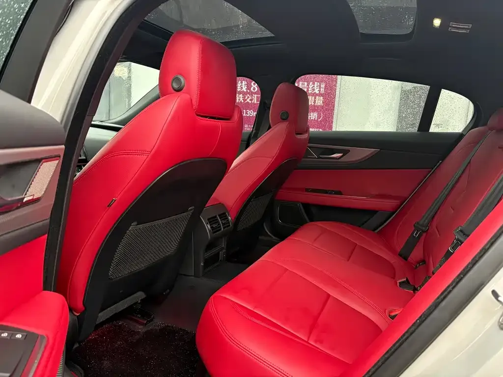Jaguar XEL 2024 из CN, фото 9