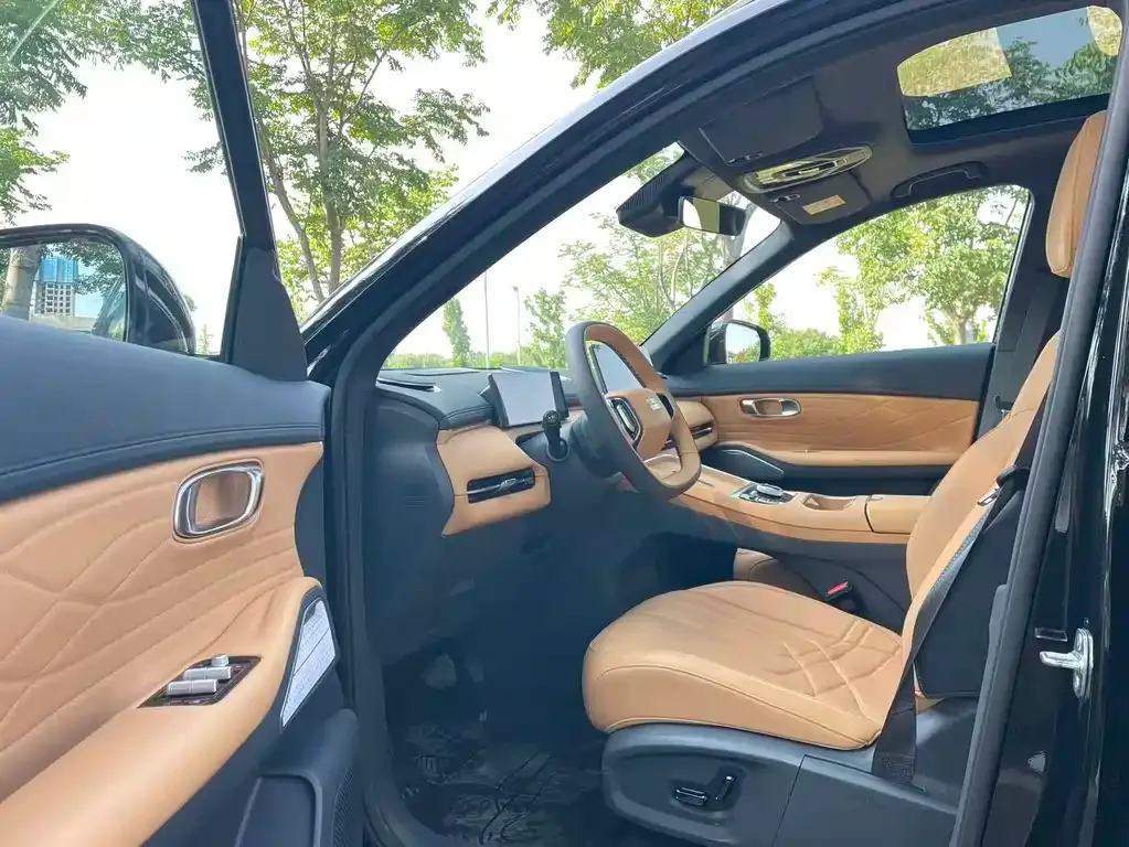 Geely Galaxy Xingjian 7 2025 из CN, фото 3