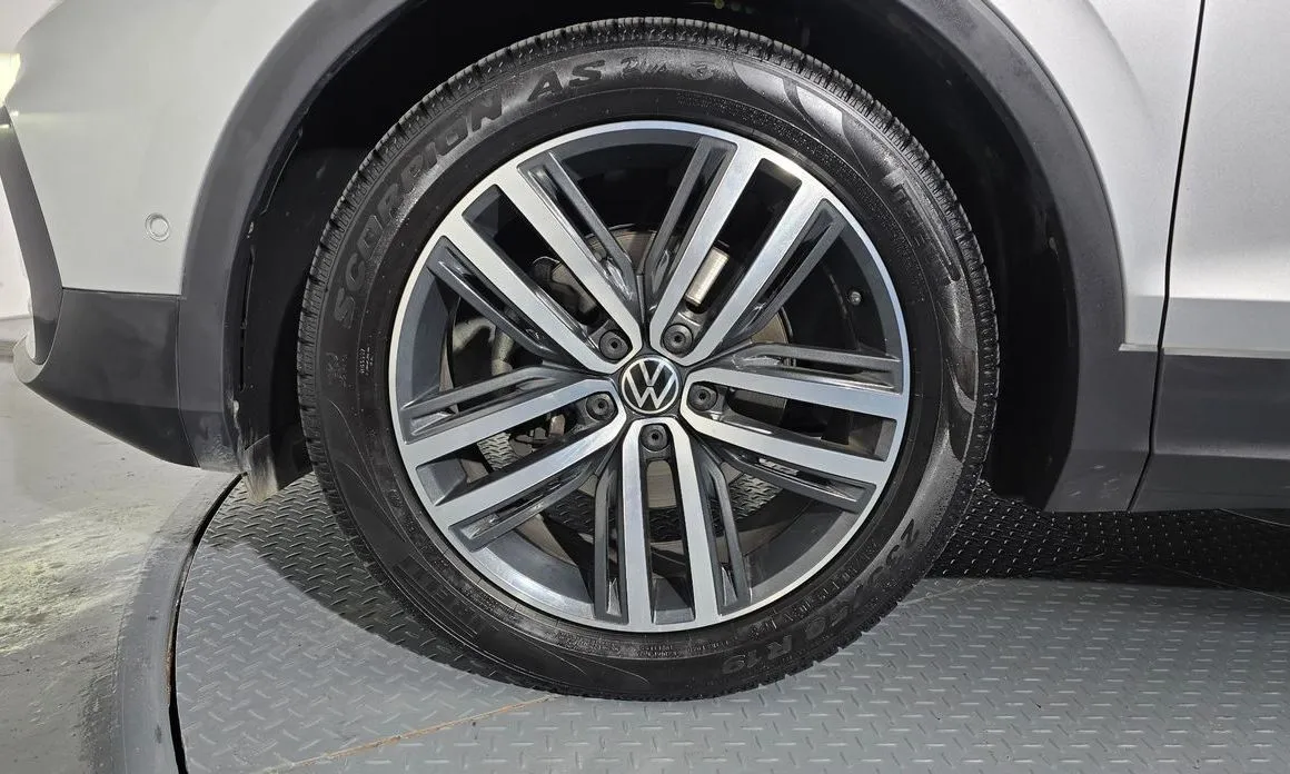 Volkswagen Tiguan 2021 из KR, фото 7