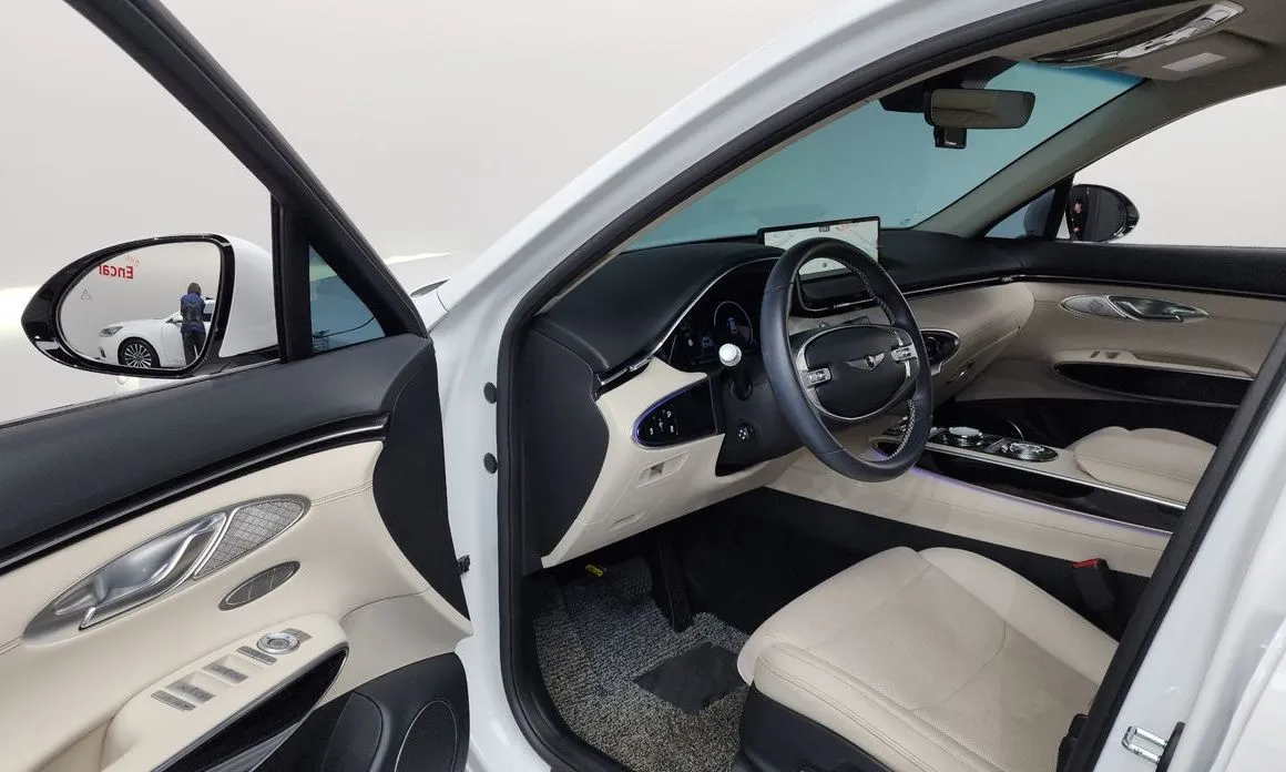 Genesis GV70 2024 из KR, фото 4