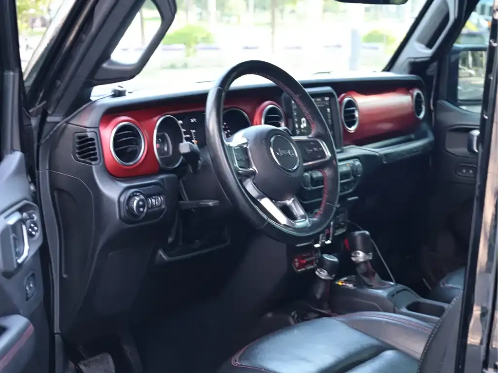 Jeep Wrangler — фото 2