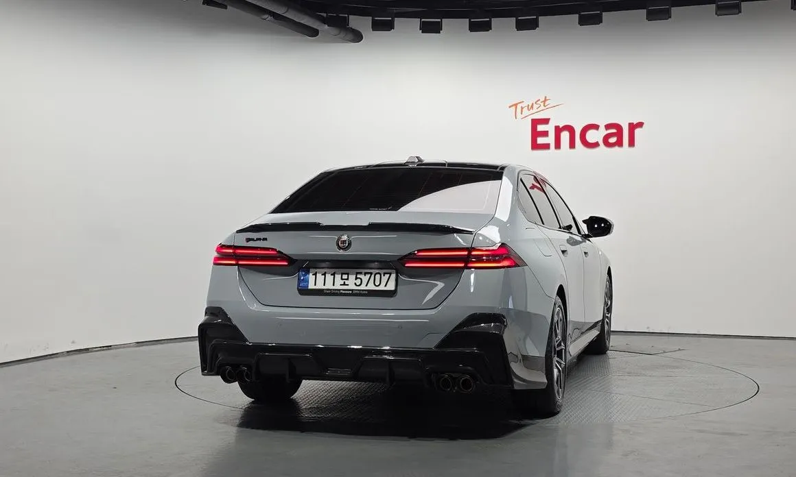 BMW 5-Series 2025 из KR, фото 8