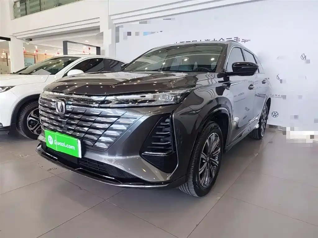 Changan CS75PLUS — фото 1