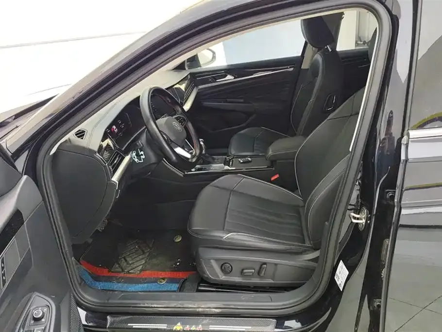 Volkswagen Passat — фото 10