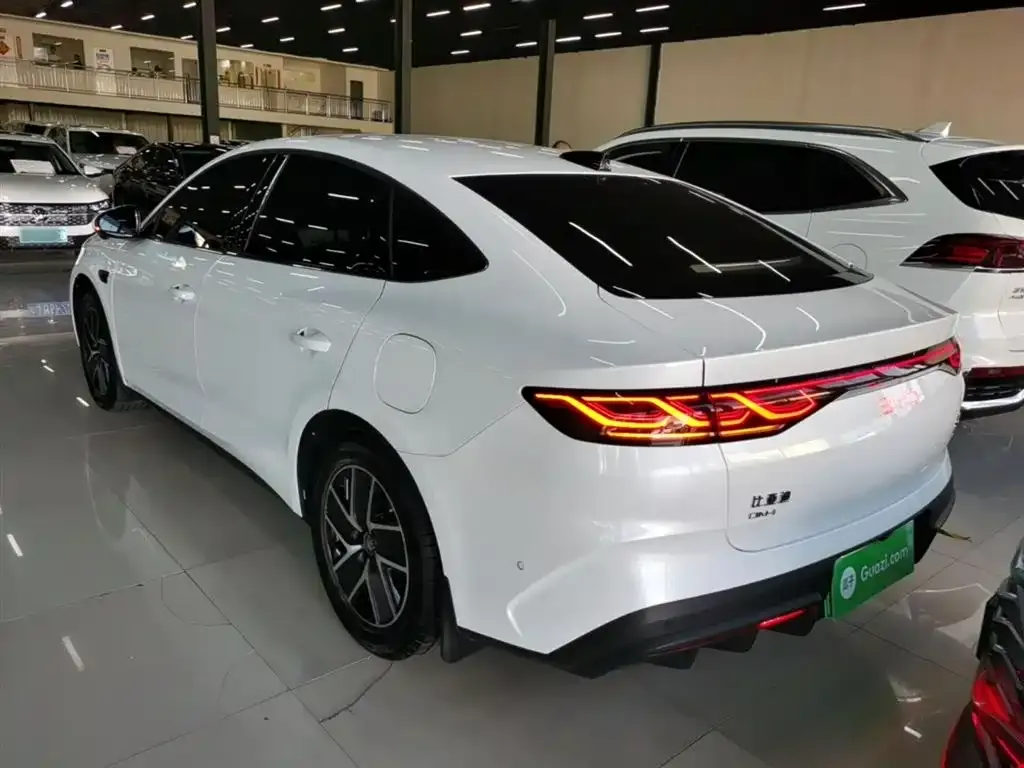 BYD Qin L — фото 5