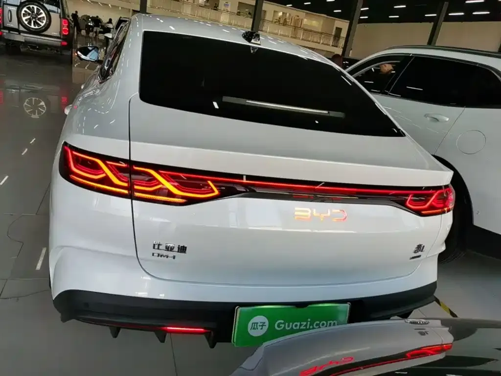 BYD Qin L — фото 7