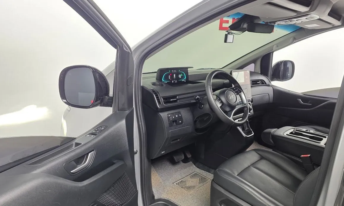 Hyundai Staria 2025 из KR, фото 9