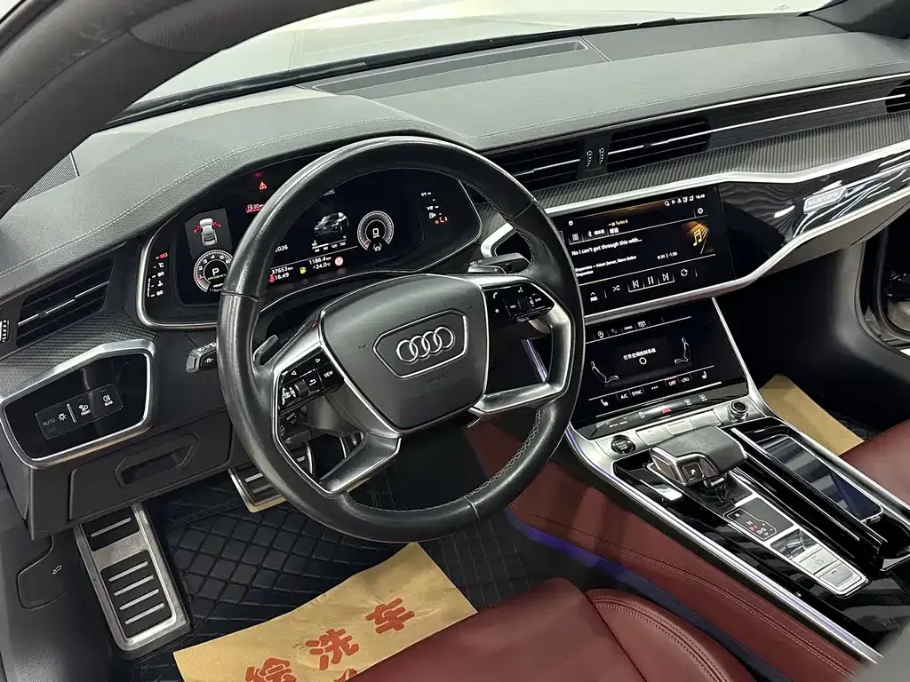 Audi A7L — фото 7